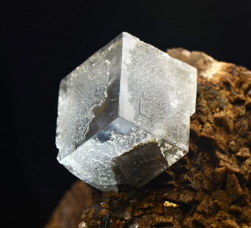 FERR1602_fluorite su zurfuru_1.jpg